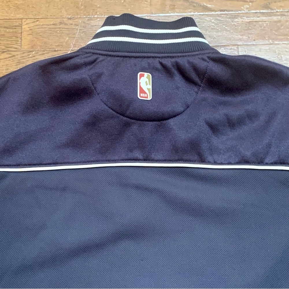 ⭐️SOLD⭐️Cleveland Cavaliers NBA Majestic Full Zip Jacket | Size L | Navy Blue - Picture 10 of 12